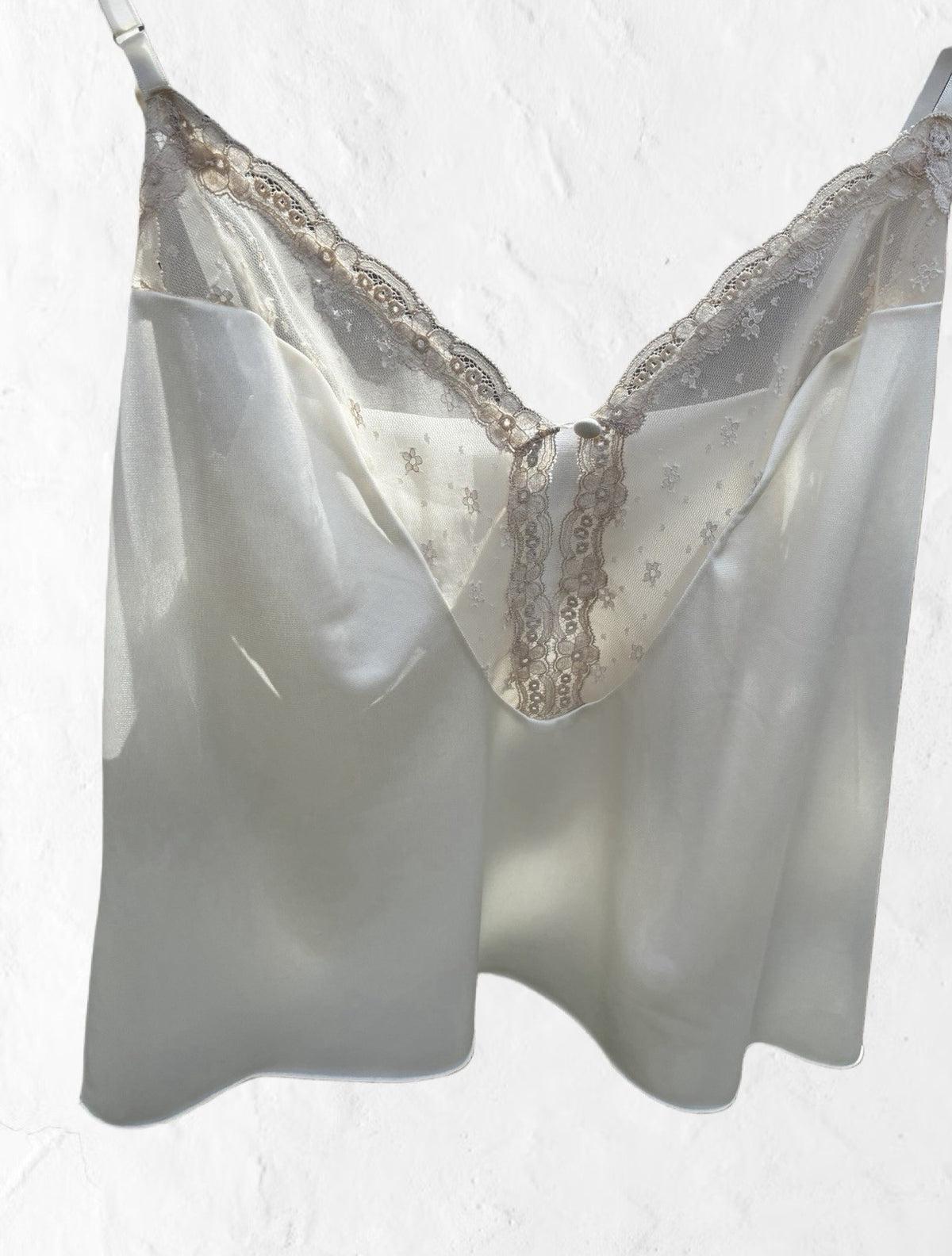 Vintage Vanity Fair Ivory Lace Yoke Camisole Size 36 Made in USA