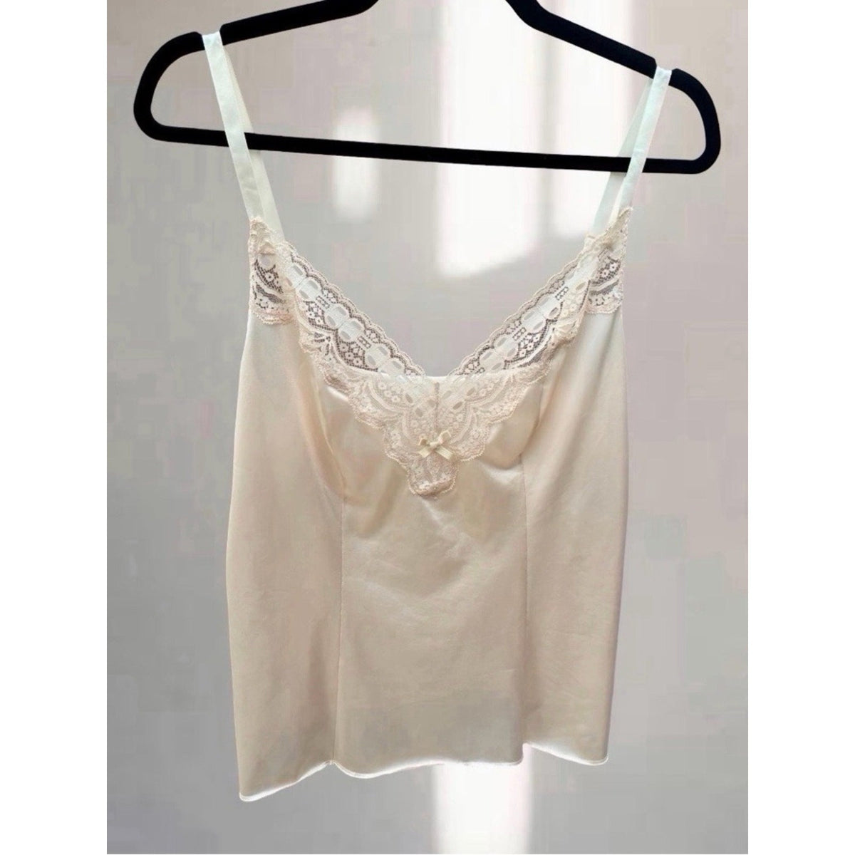 Olga Blush Vintage Satin Cami with Lace Trim Size 36 (~S) | Camisole Top