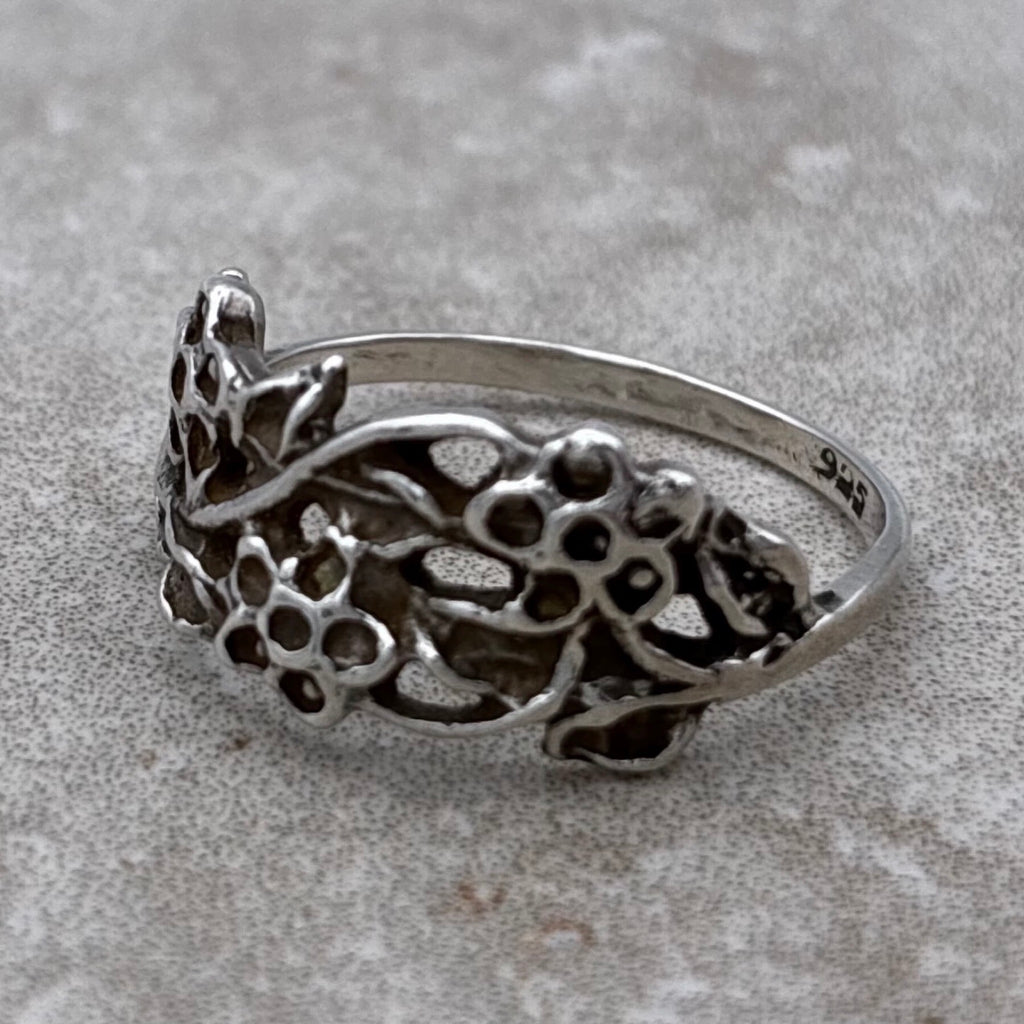 Sterling Botanical Vine Openwork Ring – Size 7.25
