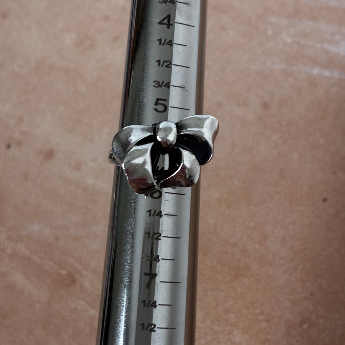 Sterling Silver Dimensional Ribbon Bow Ring – Size 5.25