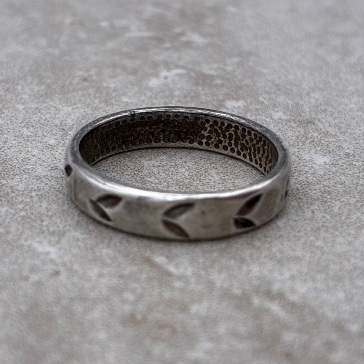 Sterling Botanical Relief Band Ring — Size 6.5