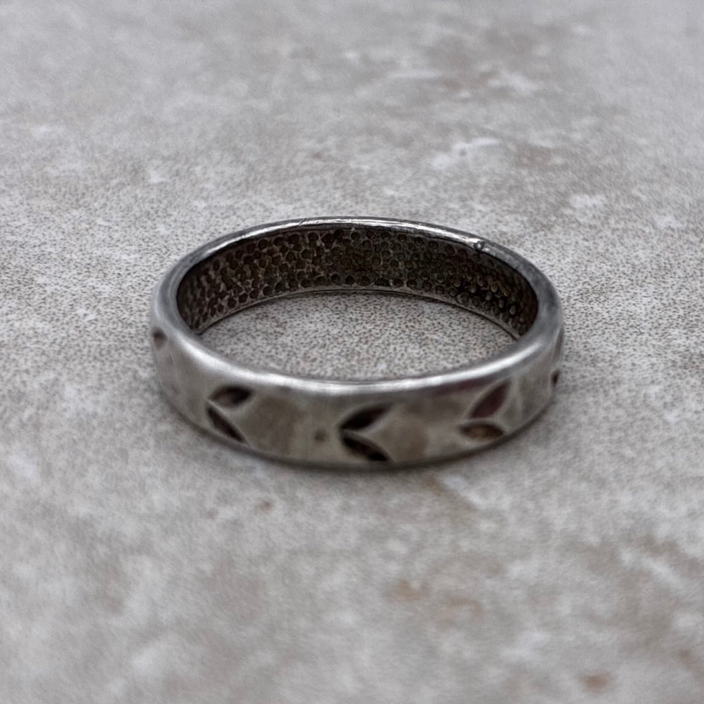Sterling Botanical Relief Band Ring — Size 6.5