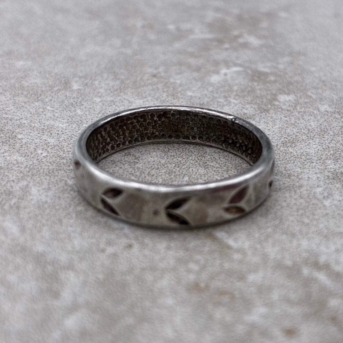 Sterling Botanical Relief Band Ring — Size 6.5