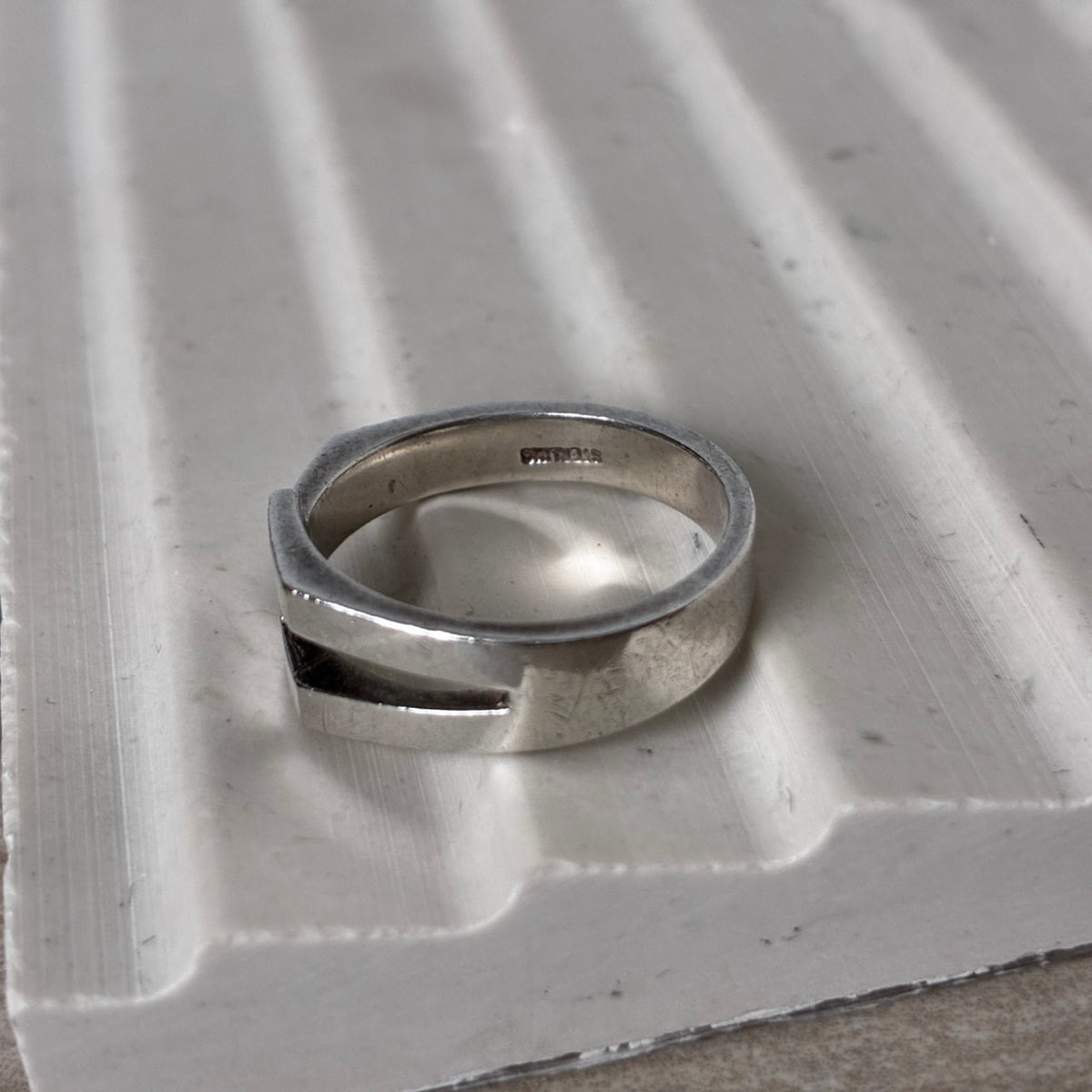Sterling Modernist Geometric Cutout Band Ring Size 6.75