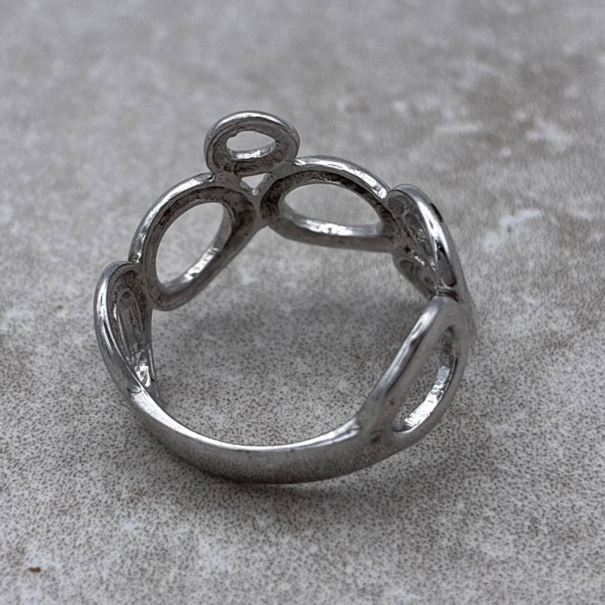Sterling Sculptural Open Circle Modernist Ring — Size 8.5