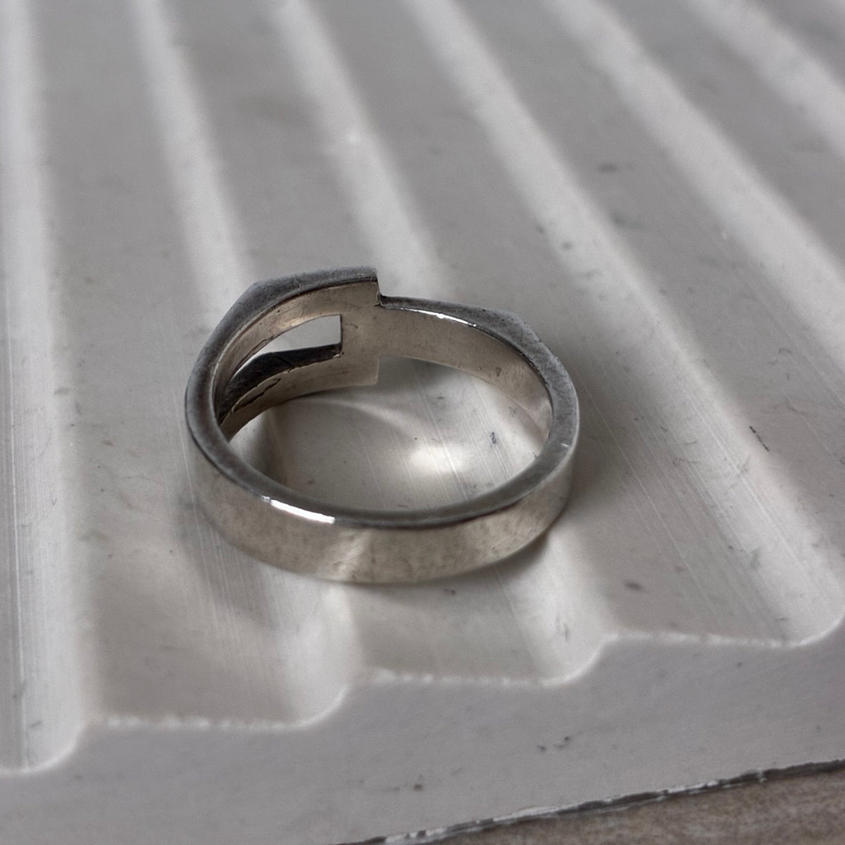 Sterling Modernist Geometric Cutout Band Ring Size 6.75