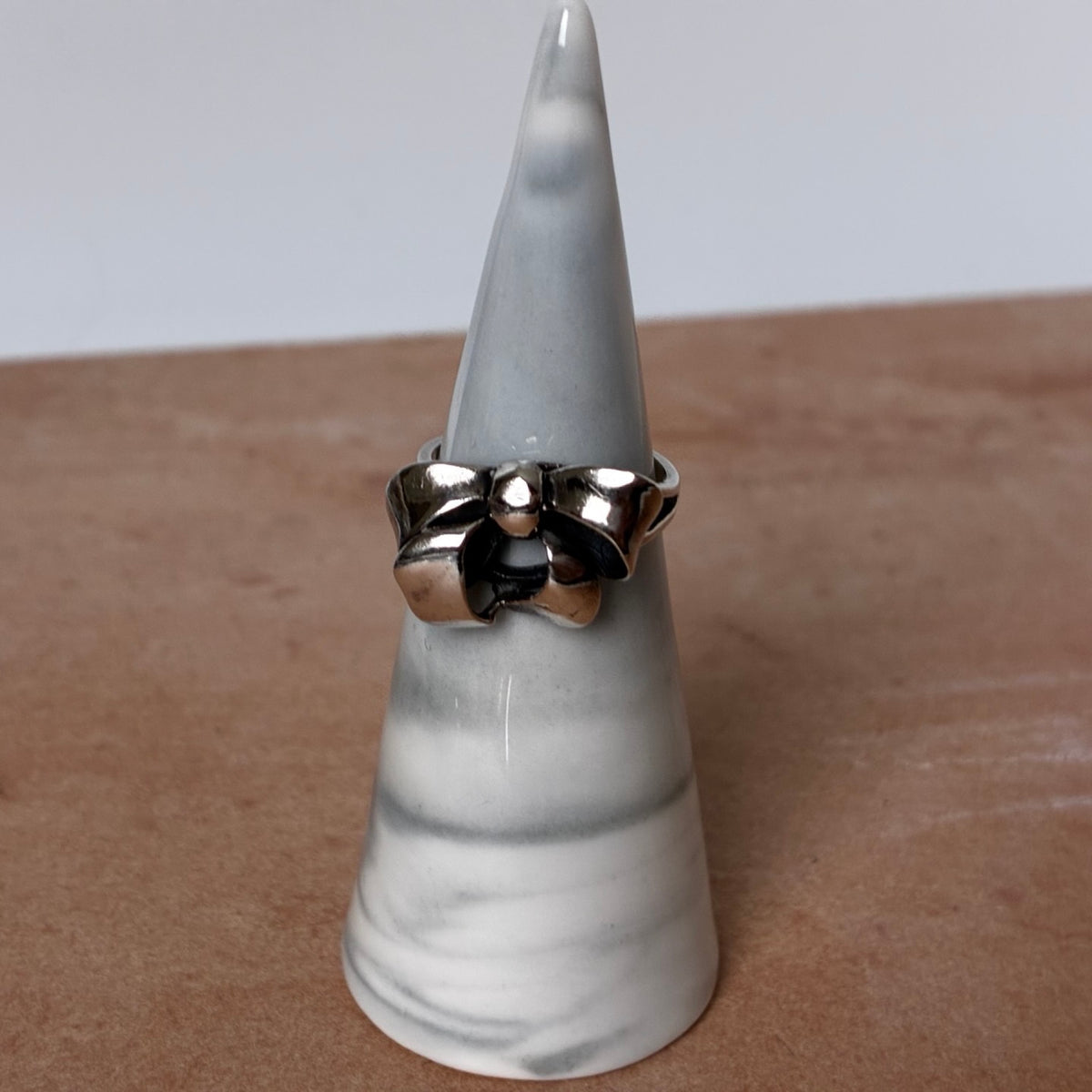 Sterling Silver Dimensional Ribbon Bow Ring – Size 5.25