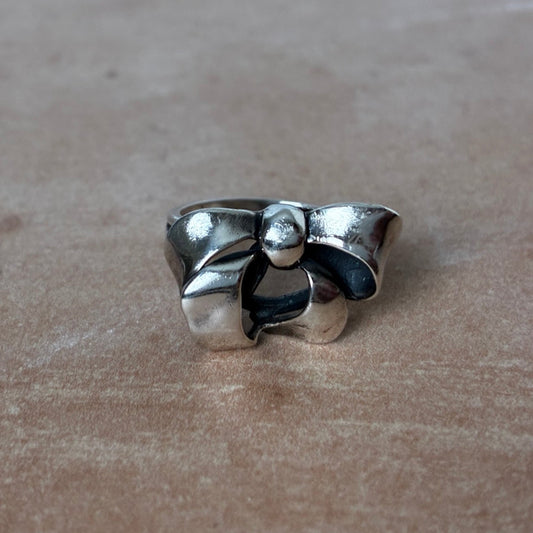 Sterling Silver Dimensional Ribbon Bow Ring – Size 5.25