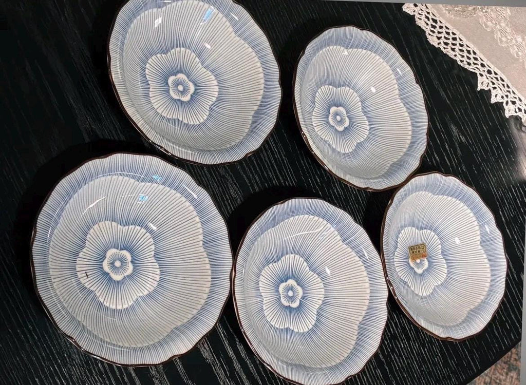 Set of 5 Japanese Porcelain Bowls | Blue Floral Scalloped Serving Tableware